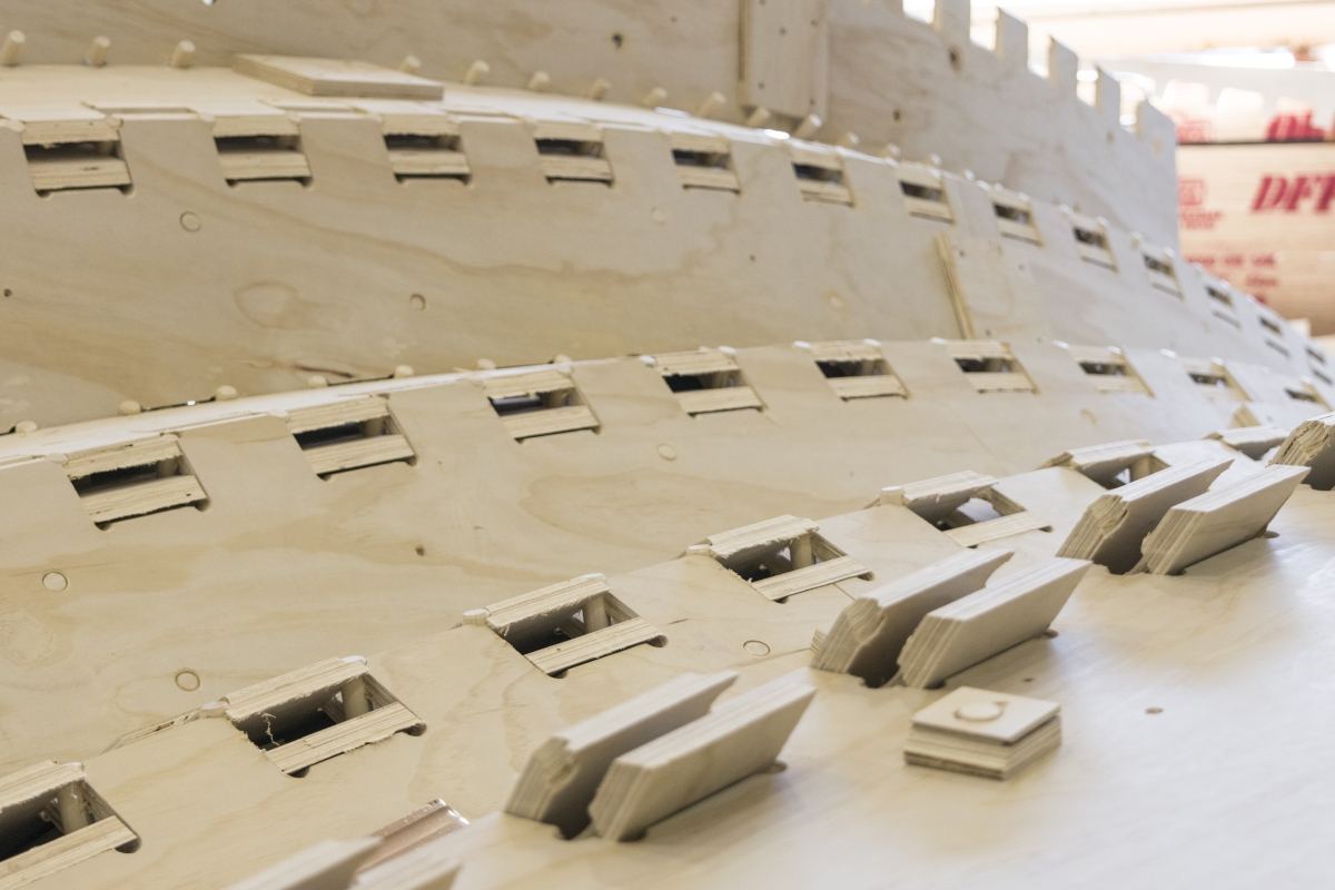 Active Timber: Finger-jointed panels during assembly