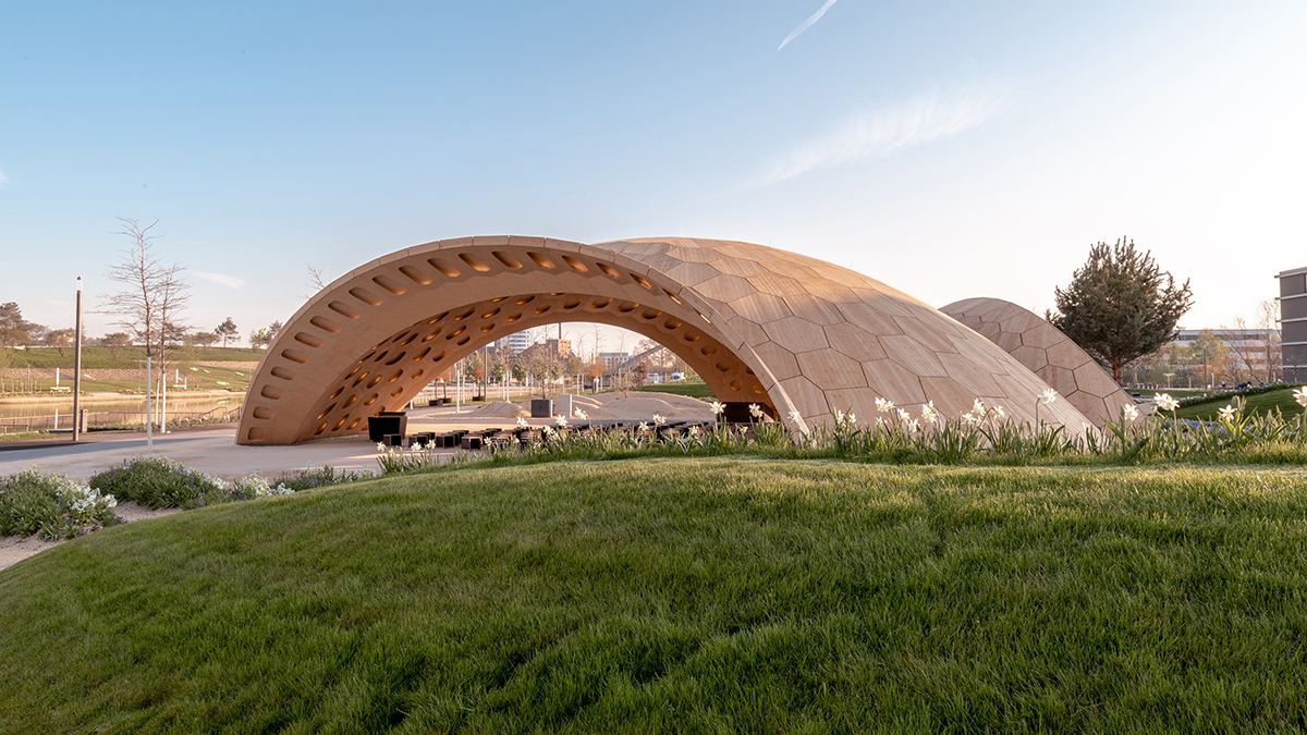 BUGA Wood Pavilion: Shell seen across the garden lawn