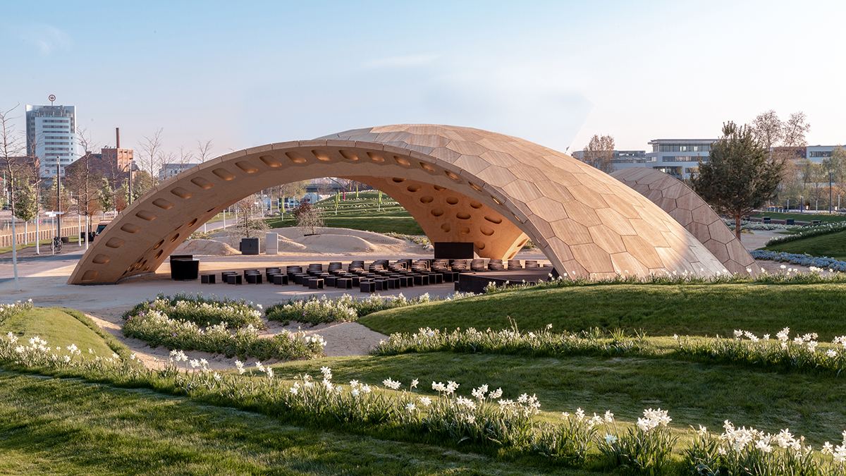 BUGA Wood Pavilion: Shell in the Bundesgartenschau landscape