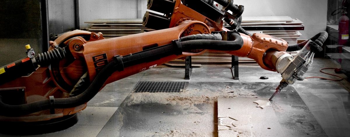 Robotically Manufactured Material Systems: Industrial robot in the lab
