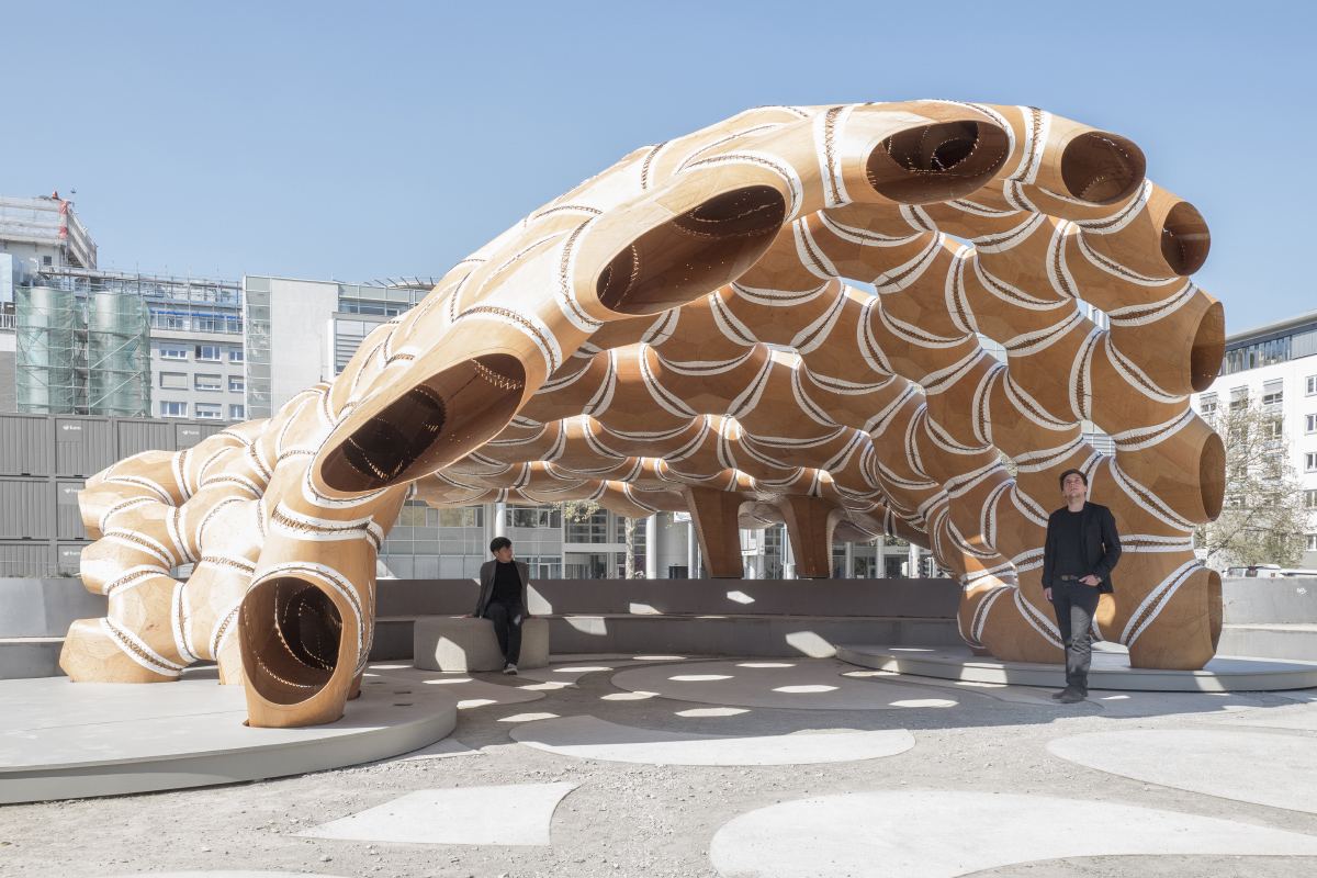 ICD/ITKE Research Pavilion 2015–16: Segmented timber shell with sewn plywood cells