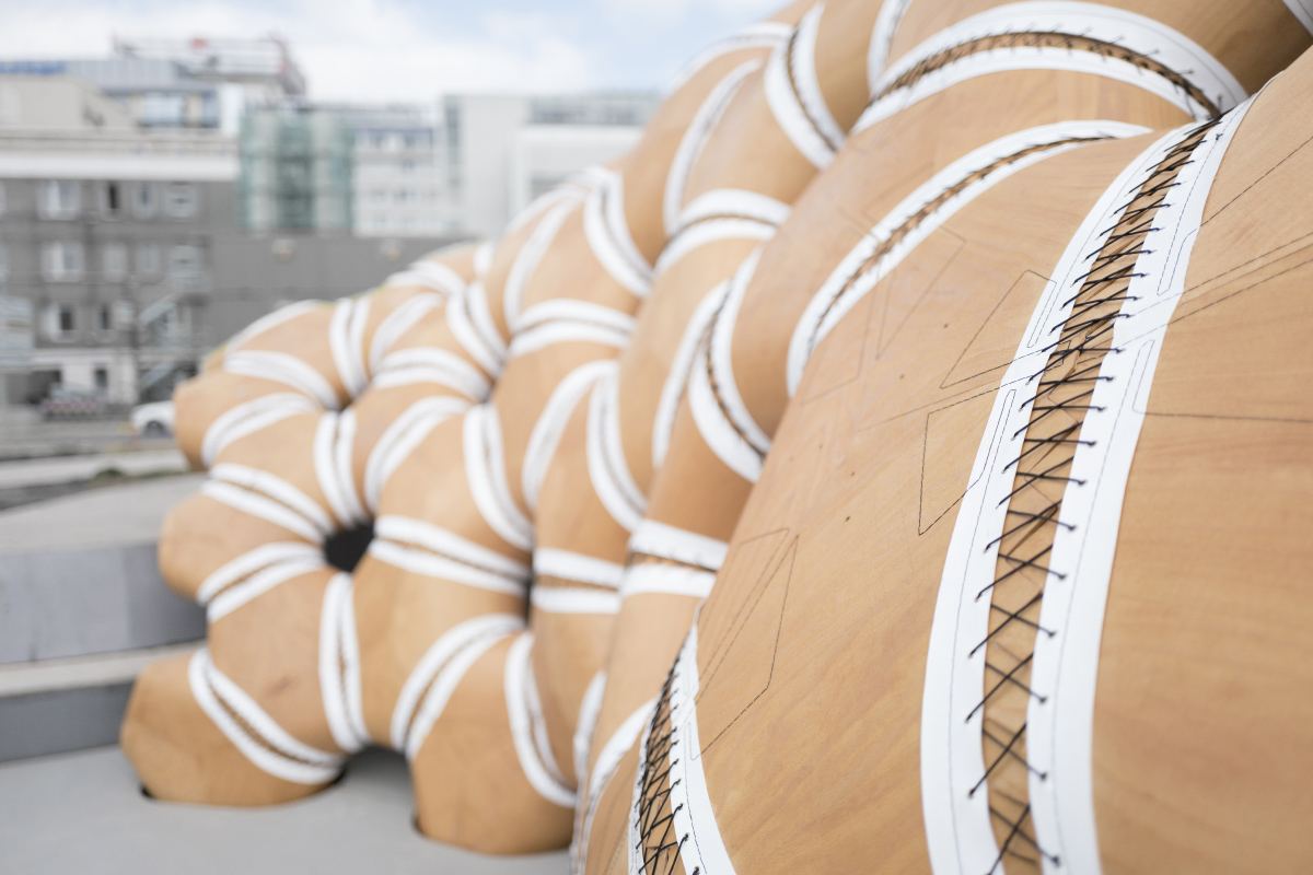 ICD/ITKE Research Pavilion 2015–16: Close-up of the sewn plywood segments